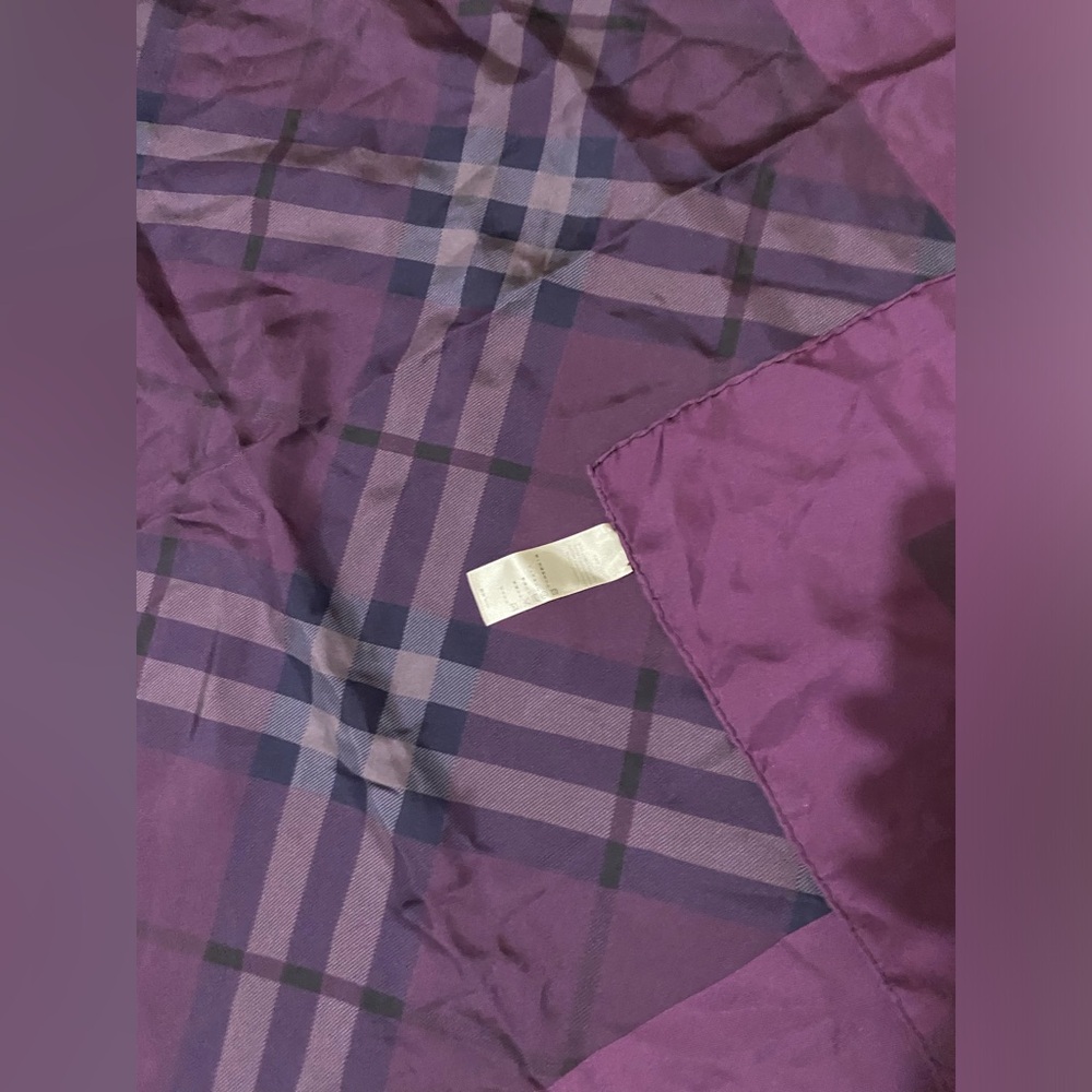 Burberry - Picture 9 of 10